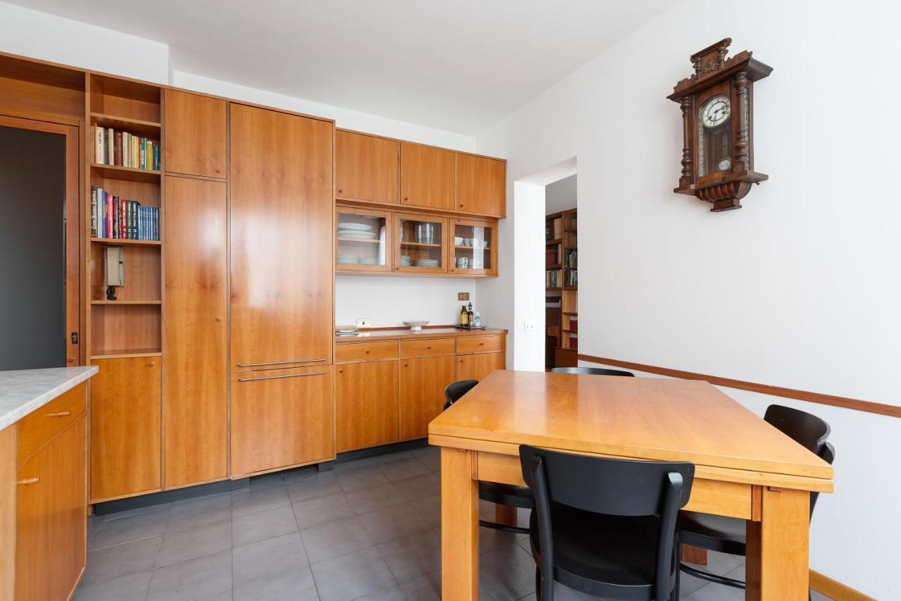 Ca' Stellini - Comoda Casa Indipendente Con Parcheggio Privato Милан Экстерьер фото