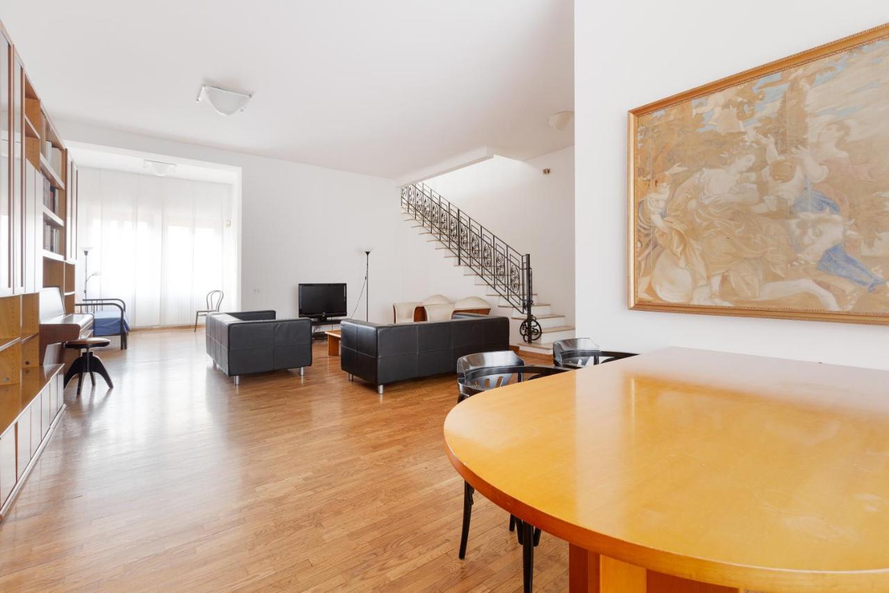 Ca' Stellini - Comoda Casa Indipendente Con Parcheggio Privato Милан Экстерьер фото