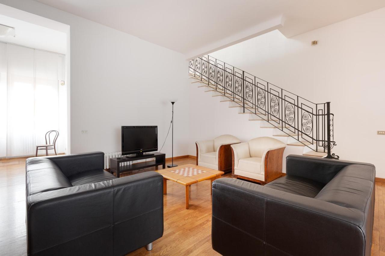 Ca' Stellini - Comoda Casa Indipendente Con Parcheggio Privato Милан Экстерьер фото