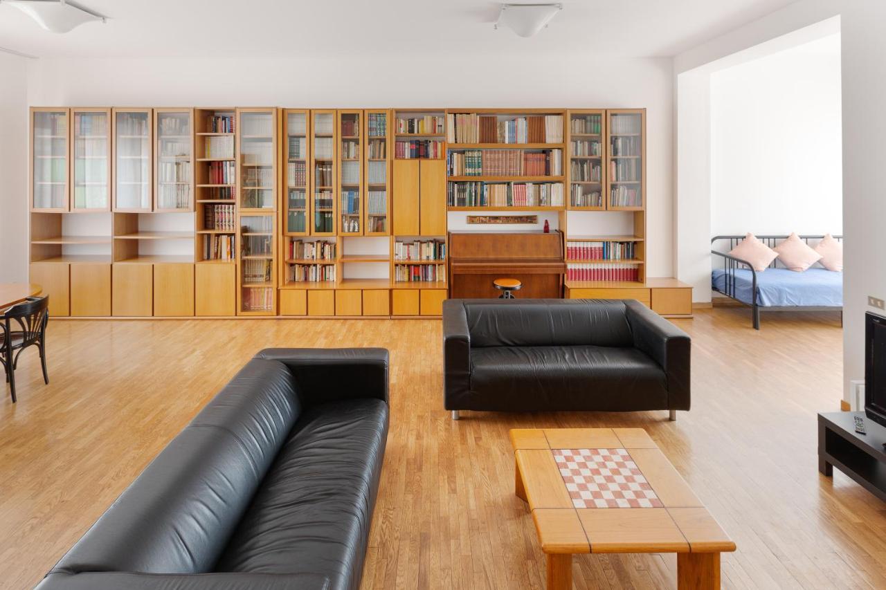Ca' Stellini - Comoda Casa Indipendente Con Parcheggio Privato Милан Экстерьер фото