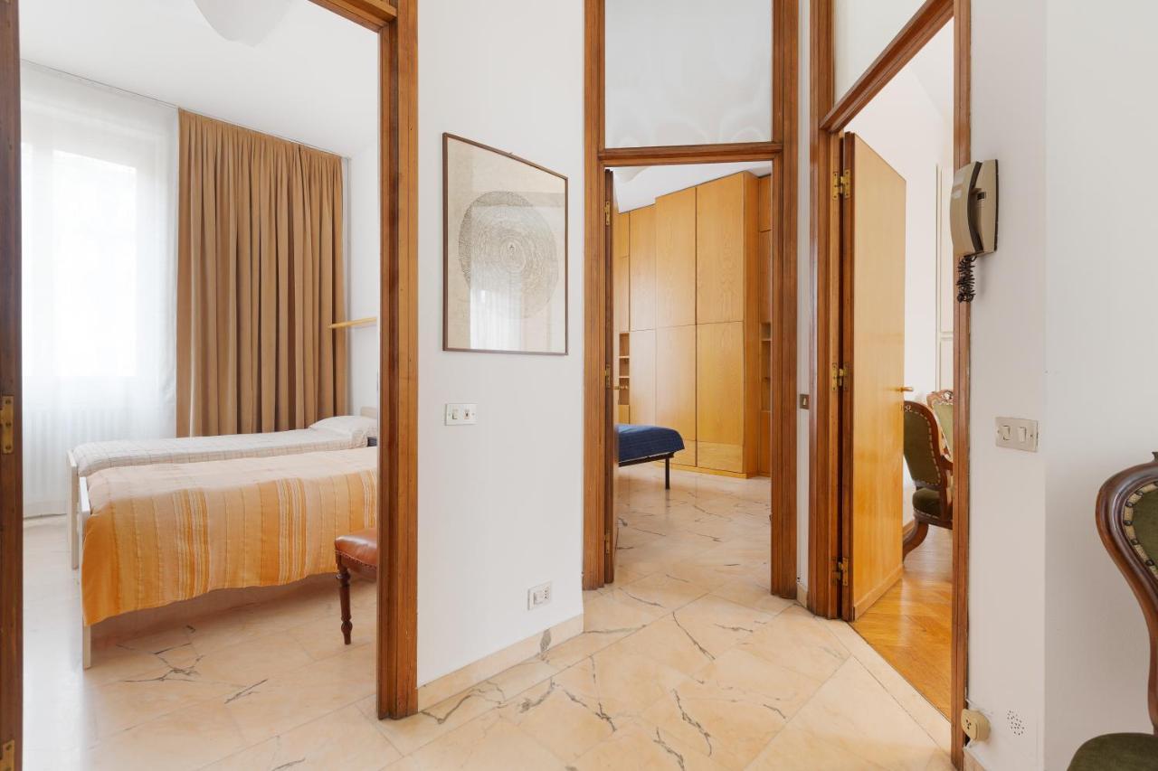 Ca' Stellini - Comoda Casa Indipendente Con Parcheggio Privato Милан Экстерьер фото
