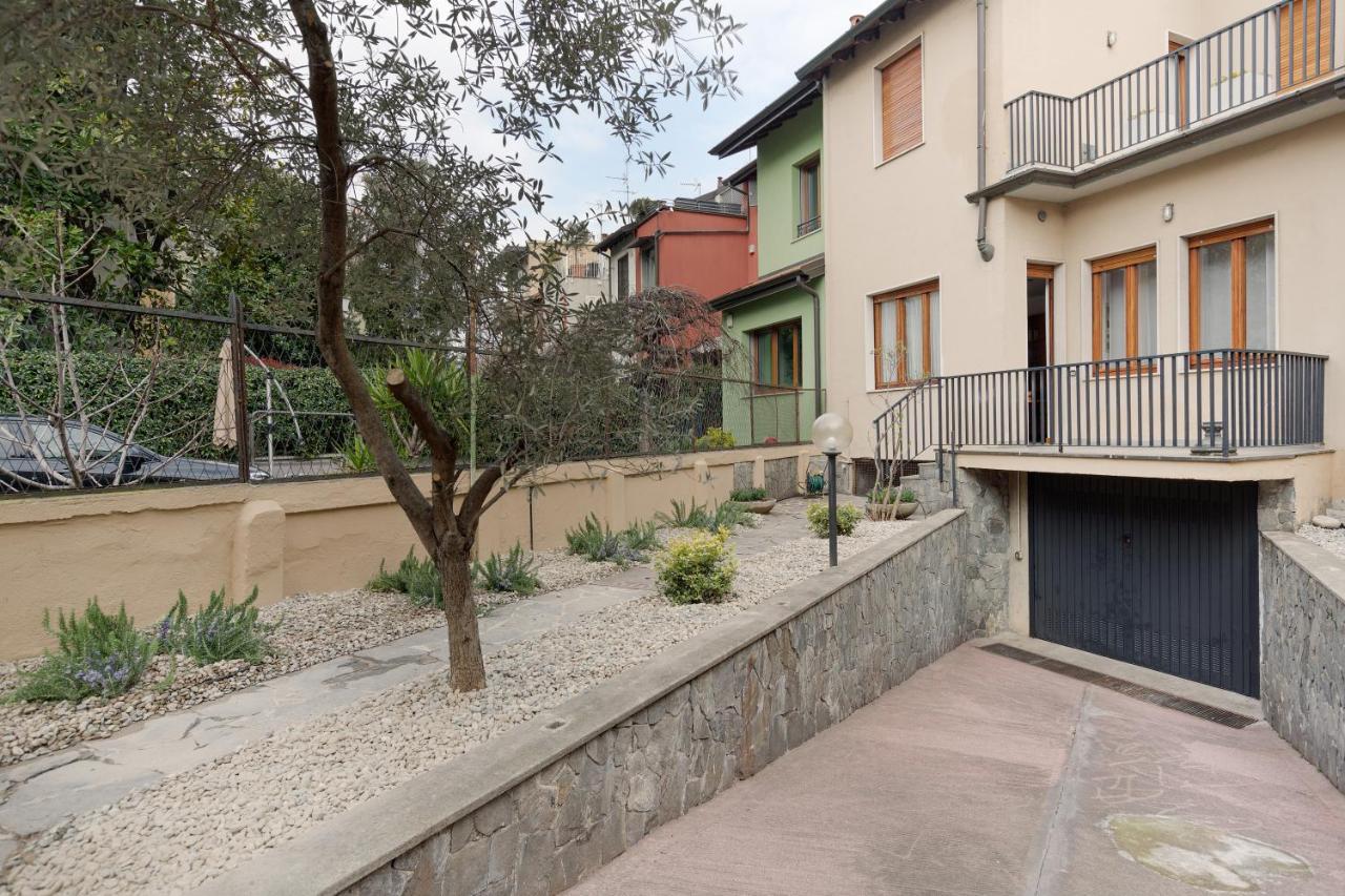 Ca' Stellini - Comoda Casa Indipendente Con Parcheggio Privato Милан Экстерьер фото