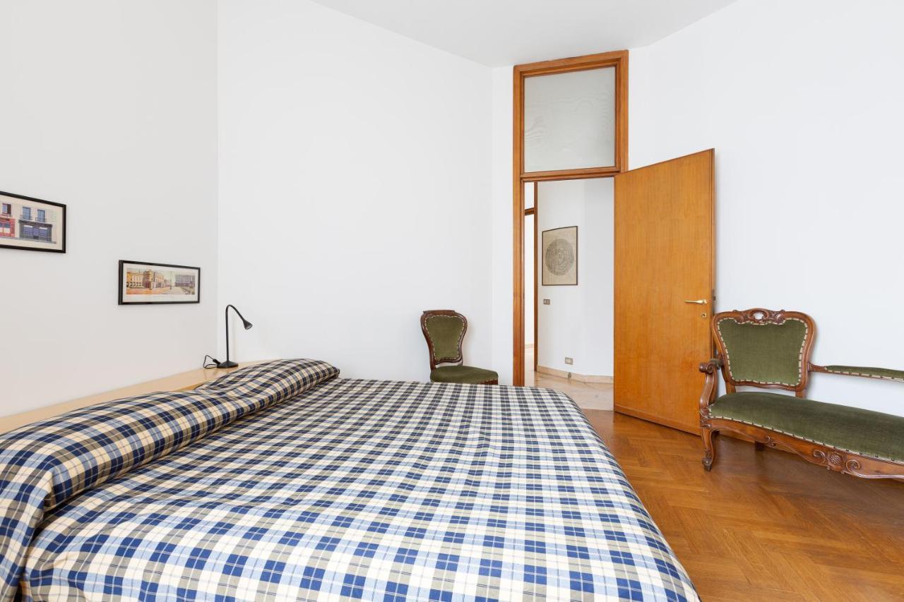 Ca' Stellini - Comoda Casa Indipendente Con Parcheggio Privato Милан Экстерьер фото