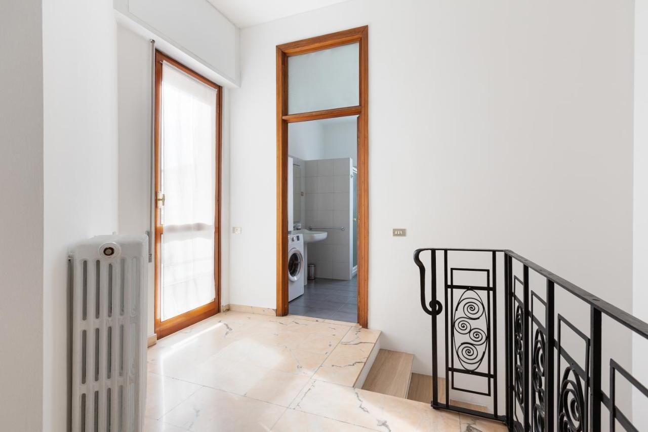 Ca' Stellini - Comoda Casa Indipendente Con Parcheggio Privato Милан Экстерьер фото