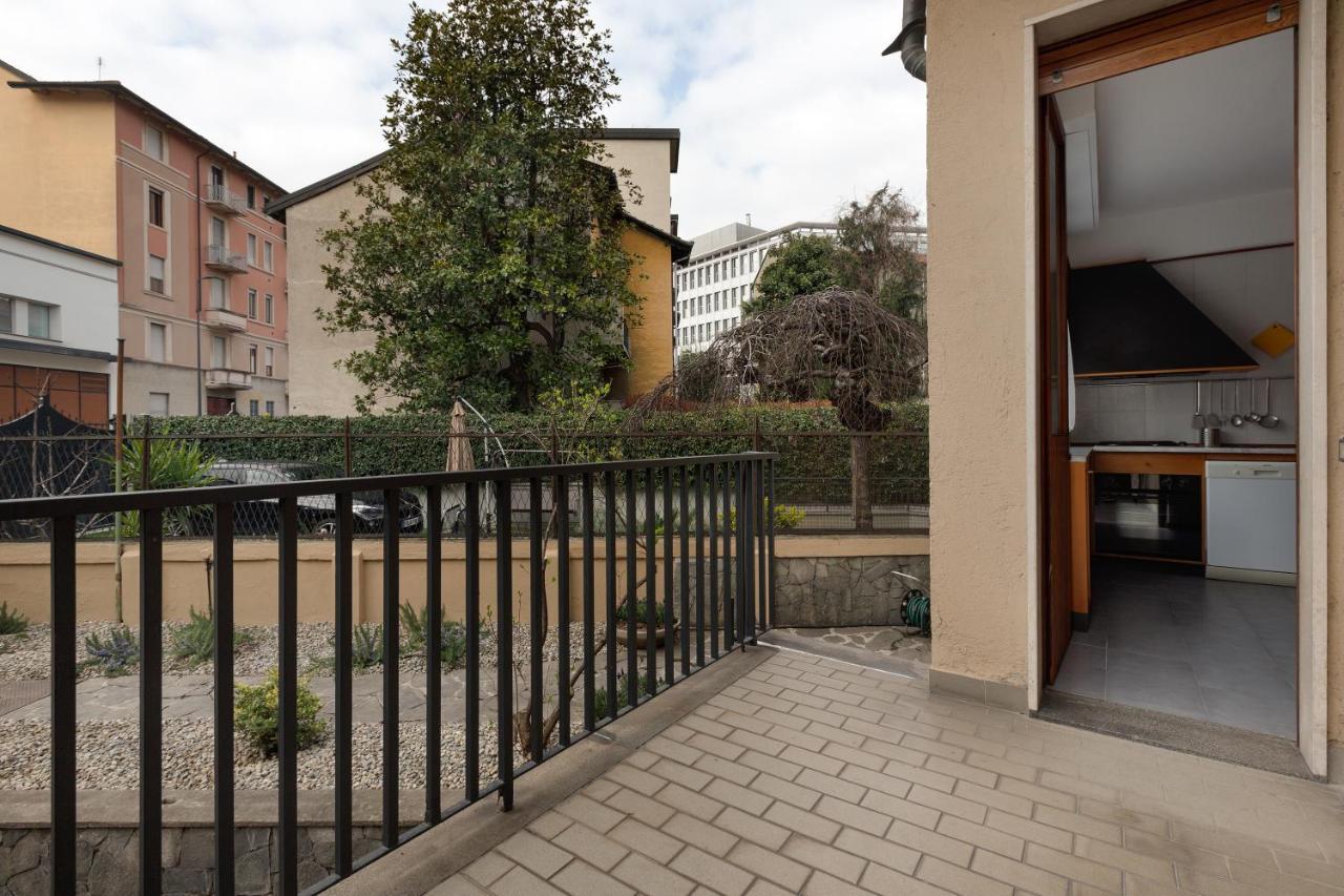 Ca' Stellini - Comoda Casa Indipendente Con Parcheggio Privato Милан Экстерьер фото