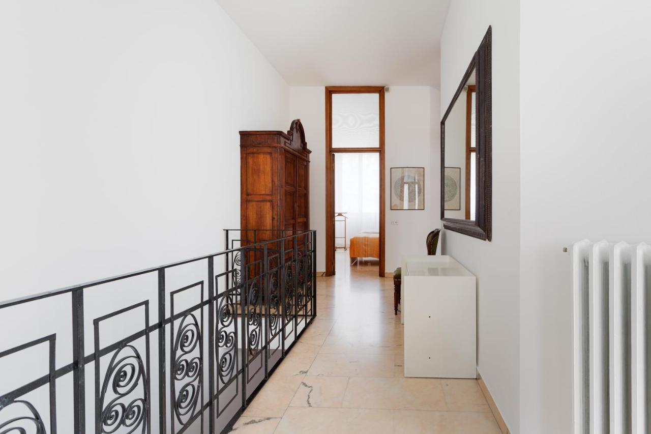 Ca' Stellini - Comoda Casa Indipendente Con Parcheggio Privato Милан Экстерьер фото